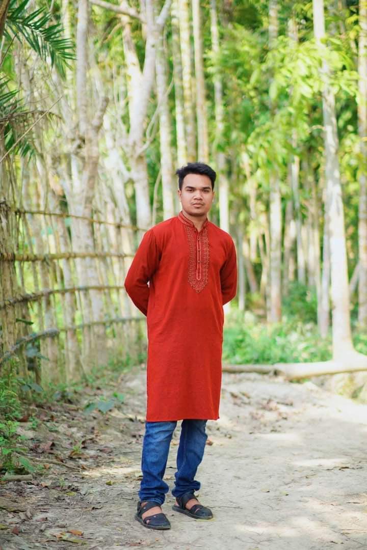 কাঠালিয়ায় আত্মহত্যা করা যুবকের লাশ ময়না তদন্ত ছাড়া দাফন