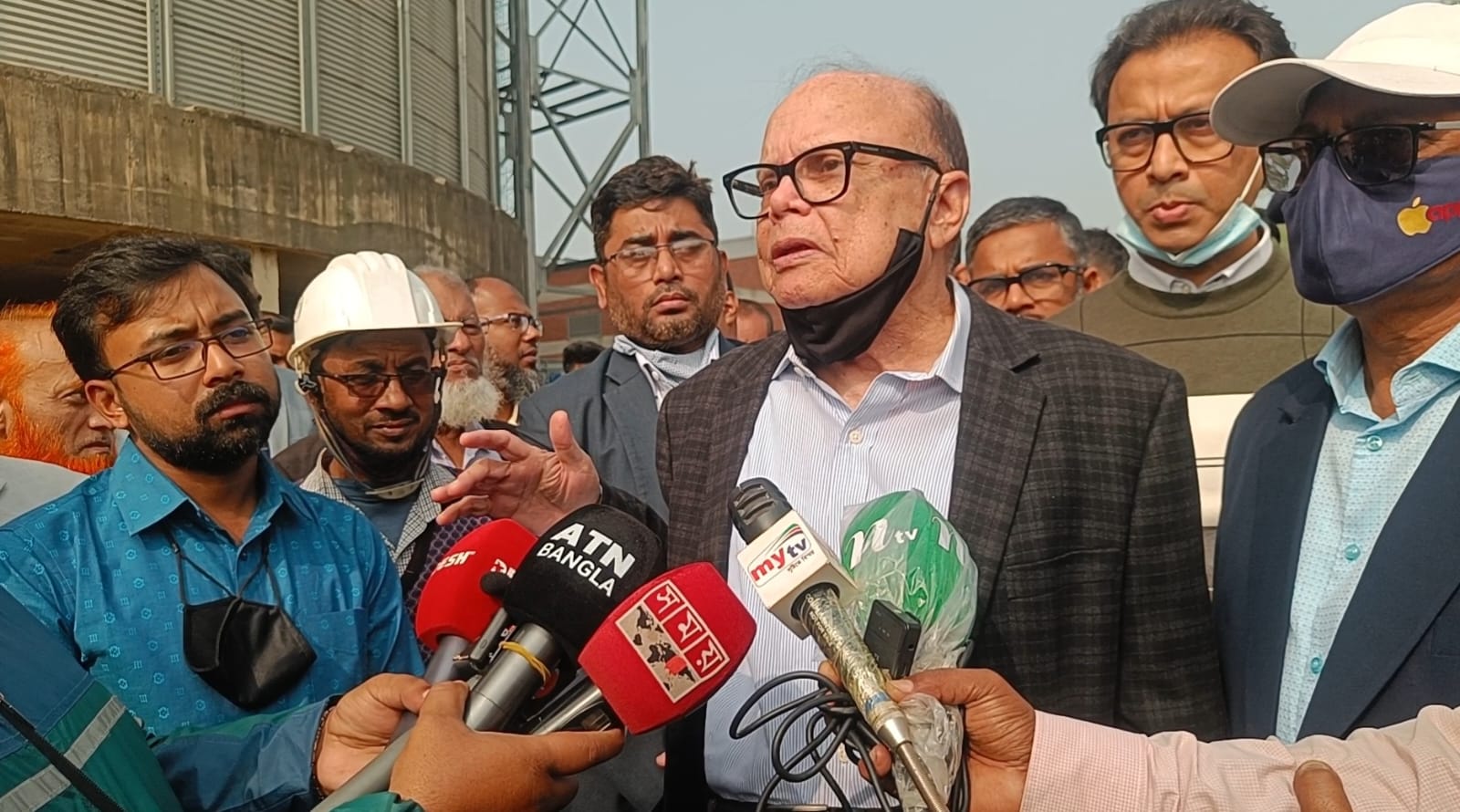 আশুগঞ্জে খাদ্য উপদেষ্টা আলী ইমাম মজুমদার  কেবল ভারত নয় বিভিন্ন দেশ থেকে চাল আমদানী করবে সরকার