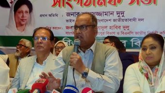 শেখ হাসিনাকে দেশে এনে বিচারের মুখোমুখি করতে হবে: দুদু
