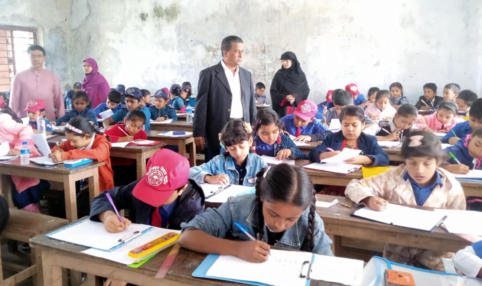 আখাউড়ায় কিন্ডার গার্টেন মেধা বৃত্তি পরীক্ষা অনুষ্ঠিত