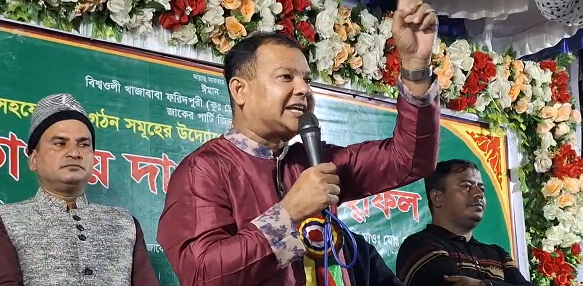 কোন রাজনৈতিক দল তাদের কর্মিদের একবেলা খাওয়াতে পারবে না: ওপেন চ্যালেঞ্চ দিলেন জাকের পার্টির নেতা