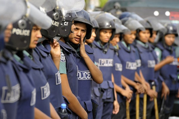 রাজনৈতিক প্রভাবমুক্ত পুলিশ চান ৮৯ শতাংশ মানুষ