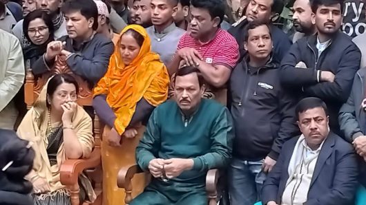 ঘিওরে নিহত লাভলু আহমেদের পরিবারের খোঁজ খবর নিতে এসেছেন জেলা বিএনপির সভাপতি / সম্পাদক
