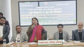 দৌলতপুরে ৭ দিন ব্যাপী গাভী পালন বিষয়ক প্রশিক্ষণের উদ্বোধন ও যুব ঋণের  চেক বিতরণ