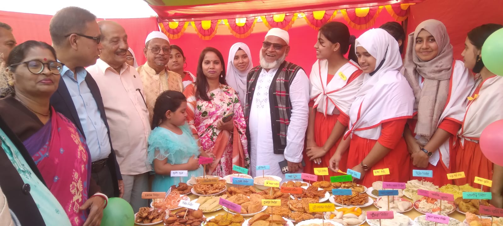 উৎসবে পিঠার বাহার