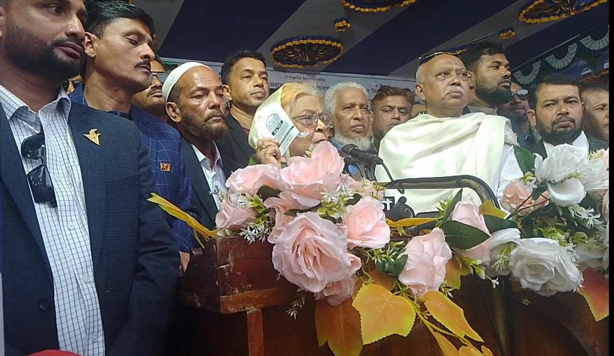 সবকিছুর আগে নিজেকে সংস্কার করতে হবে,হিজলা উপজেলায় জনসভায় সেলিমা রহমান