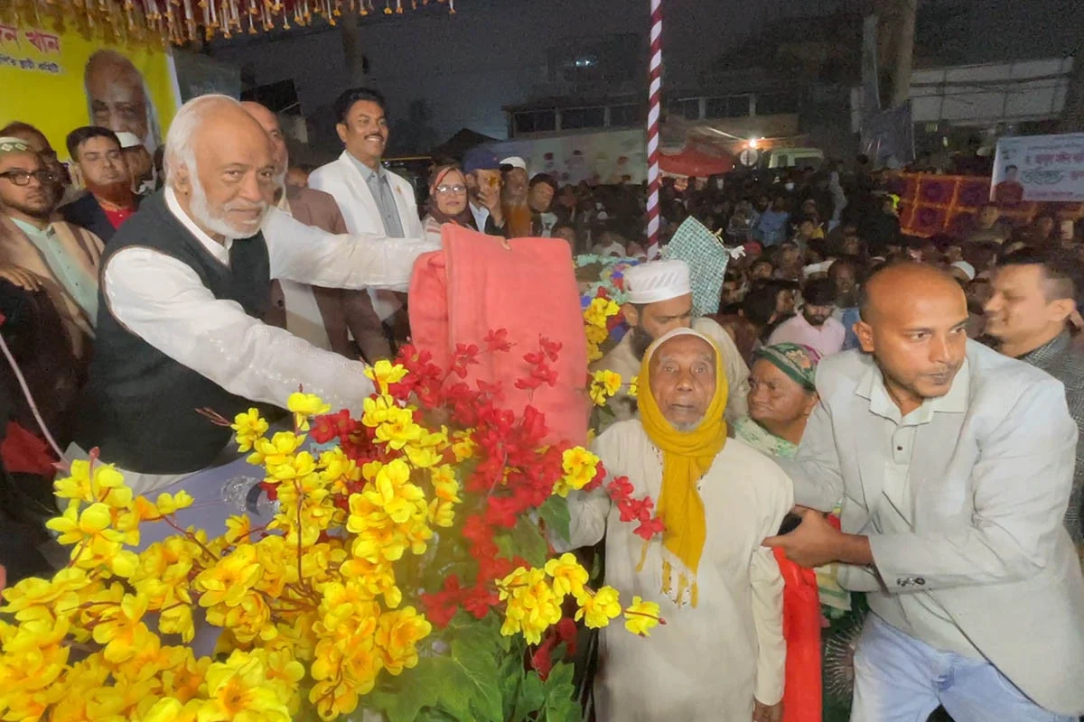 দরিদ্র মানুষের ভাগ্য উন্নয়নে আমরা সরকারে যেতে চাই: মঈন খান