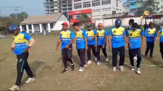 কালীগঞ্জে মরহুম আরাফাত রহমান কোকো ক্রিকেট টুর্নামেন্ট উদ্বোধন