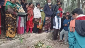 বাবার মৃত্যুর এক সপ্তাহের মাথায় কিশোর ছেলেকে হত্যা, স্বজনদের দেওয়া রিকশা ছিনতাই