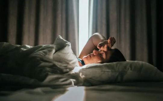 রাতে ঘুম না আসলে কোন কাজগুলো করতে নেই