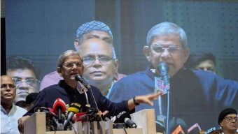 ড. ইউনূসকে শক্ত হাতে সরকার পরিচালনা করার আহ্বান ফখরুলের”