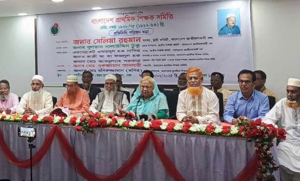 হাসিনা ক্ষমতায় থাকার জন্য ৫৭ সেনা অফিসারকে হত্যা করেছিল: সেলিমা রহমান”