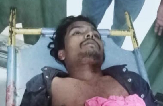 যাত্রাবাড়ী আইনশৃঙ্খলার চরম অবনতি প্রতিনিয়ত ঘটছে ছিনতাই খুন  ছিনতাইকারীর ছুরিকাঘাতে যুবক নিহত