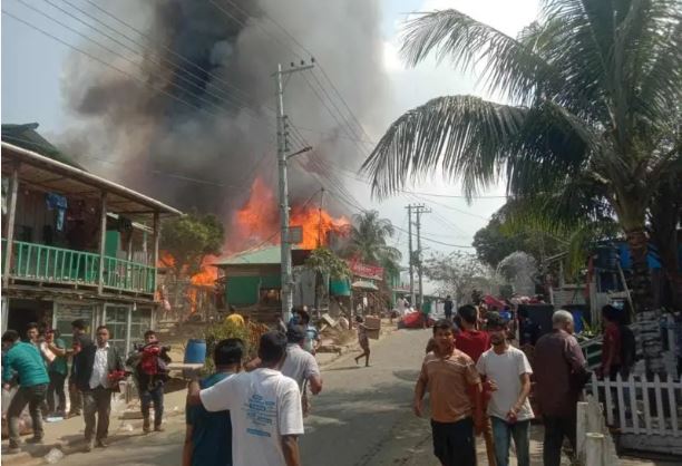 সাজেকে ভয়াবহ আগুনে পুড়েছে ৫০টিরও বেশি রিসোর্ট ও রেস্টুরেন্ট