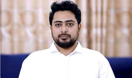 সরকার থেকে পদত্যাগ করলেন নাহিদ ইসলাম”