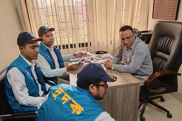 রাজশাহীতে মাউশির উপপরিচালকের দপ্তরে দুদকের অভিযান”