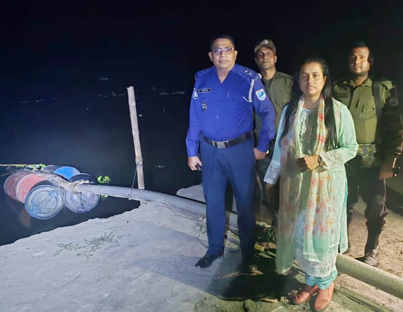 ঘিওরে পৃথক দুই অভিযানে ড্রেজার দিয়ে বালু উত্তোলনের অপরাধে ২ হাজার মিটার পাইপ বিনষ্ট”