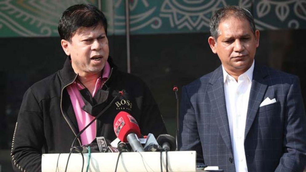 পদ ছাড়লেন নাঈমুর-দেবব্রত, অ্যাডহক কমিটিতে বাশার-নান্নু