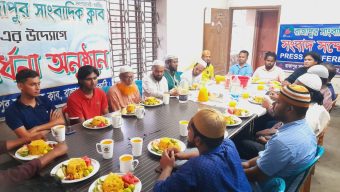 রাজাপুর সাংবাদিক ক্লাবে ইফতার ও দোয়া অনুষ্ঠিত