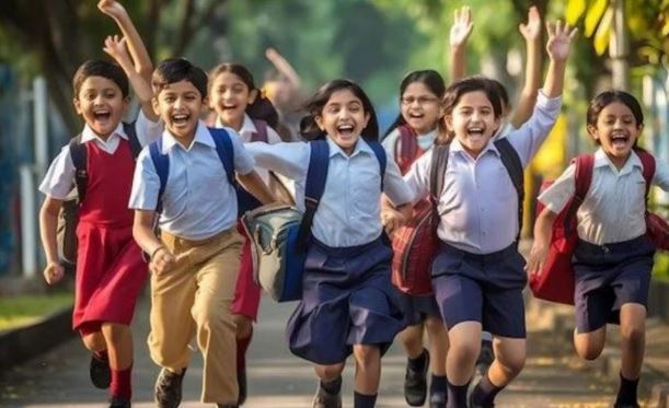 আজ থেকে ৪০ দিনের ছুটি শিক্ষা প্রতিষ্ঠানে”