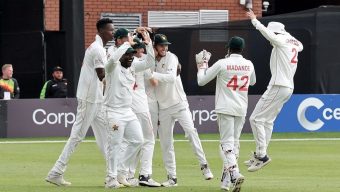 বিকালে ঢাকায় আসছে জিম্বাবুয়ে দল