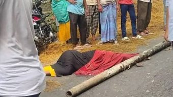বরিশালে কাভার্ডভ্যান চাপায় প্রাণ গেল ৬ মাসের অন্তঃসত্ত্বা  নারীর