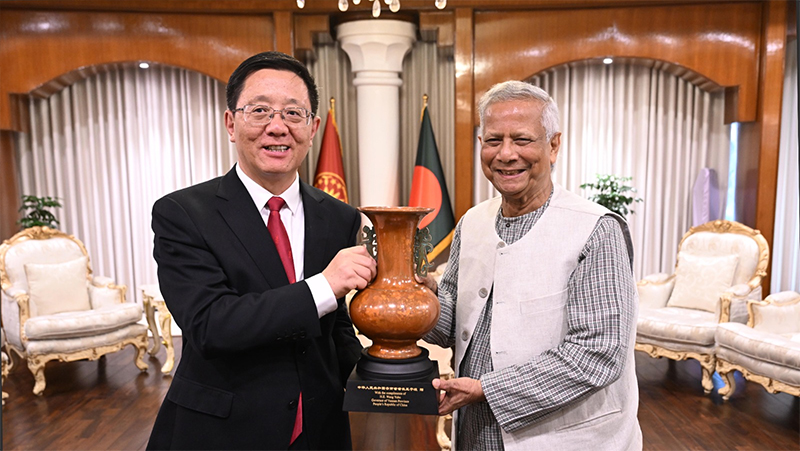 বাংলাদেশ-চীন সম্পর্ক আরো দৃঢ় করার আহ্বান প্রধান উপদেষ্টার