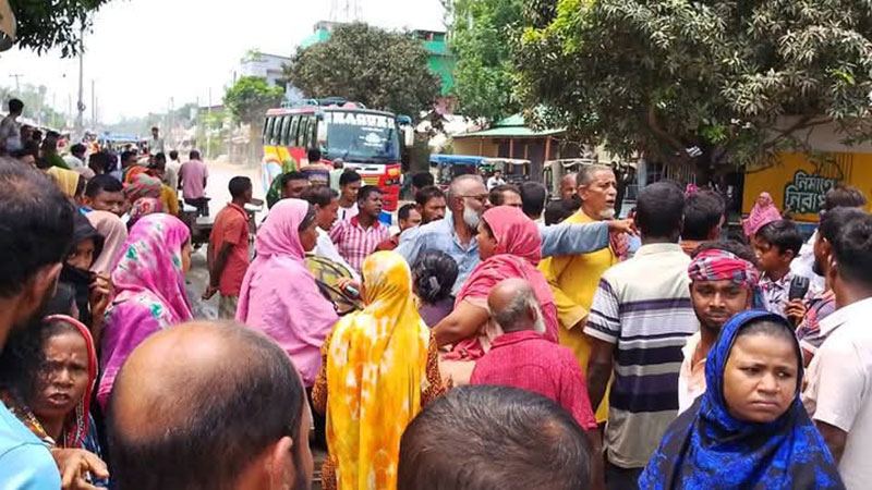 গাইবান্ধায় কাভার্ডভ্যানের চাকায় পিষ্ট হয়ে শিশু নিহত
