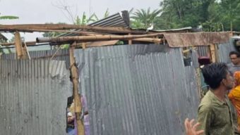 ফরিদপুরে ১০ মিনিটের কালবৈশাখী ঝড়ে লন্ডভন্ড আট গ্রাম”