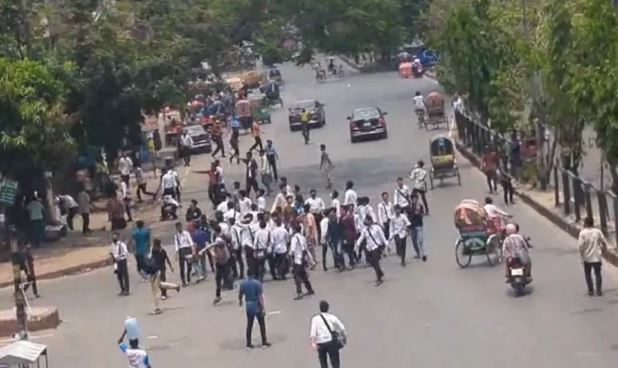 আবারও ঢাকা কলেজ ও সিটি কলেজের শিক্ষার্থীদের সংঘর্ষ
