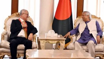 প্রধান উপদেষ্টার সঙ্গে দক্ষিণ কোরিয়ার বিনিয়োগকারী প্রতিনিধিদলের বৈঠক