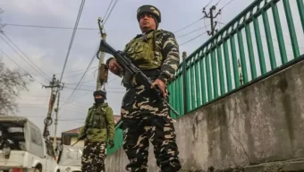 কাশ্মীরে হামলায় মৃতের সংখ্যা বেড়ে অন্তত ২৪