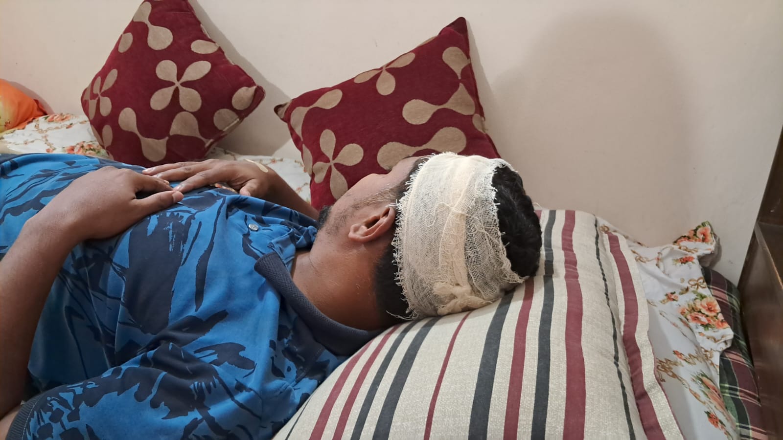আশুগঞ্জে সাংবাদিকের উপর  হামলা, মামলা দায়ের”