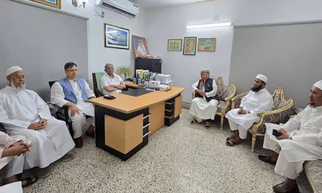 ডিসেম্বরের মধ্যে নির্বাচনের বিষয়ে বিএনপির সঙ্গে একমত হেফাজত