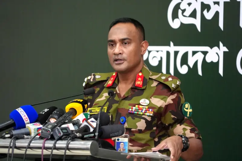 সরকার ও সেনাবাহিনী একে অপরের বিপরীতে দাঁড়িয়ে নেই: সেনাবাহিনী