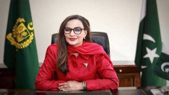 এবার পাকিস্তানের সাবেক মন্ত্রী শেরি রেহমানের এক্স অ্যাকাউন্ট ব্লক করল ভারত