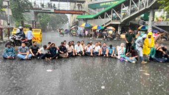 সাম্য হত্যার বিচার দাবিতে ছাত্রদলের শাহবাগ অবরোধ, তীব্র যানজট”