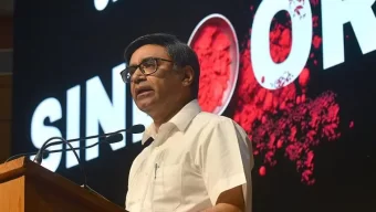যে কারণে ভারতে ব্যাপক ট্রোলিংয়ের মুখে বিক্রম মিশ্রি ও তার মেয়ে