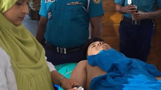 বরিশালের পুলিশের হাত থেকে পালিয়ে রক্ষা হলো না ছাত্রলীগ নেতা রবিনের”