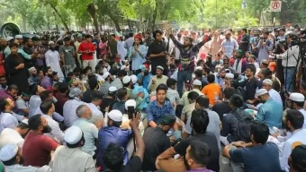 আওয়ামী লীগ নির্বাচন থেকে বাদ পড়ায় কাদের সুবিধা হলাে