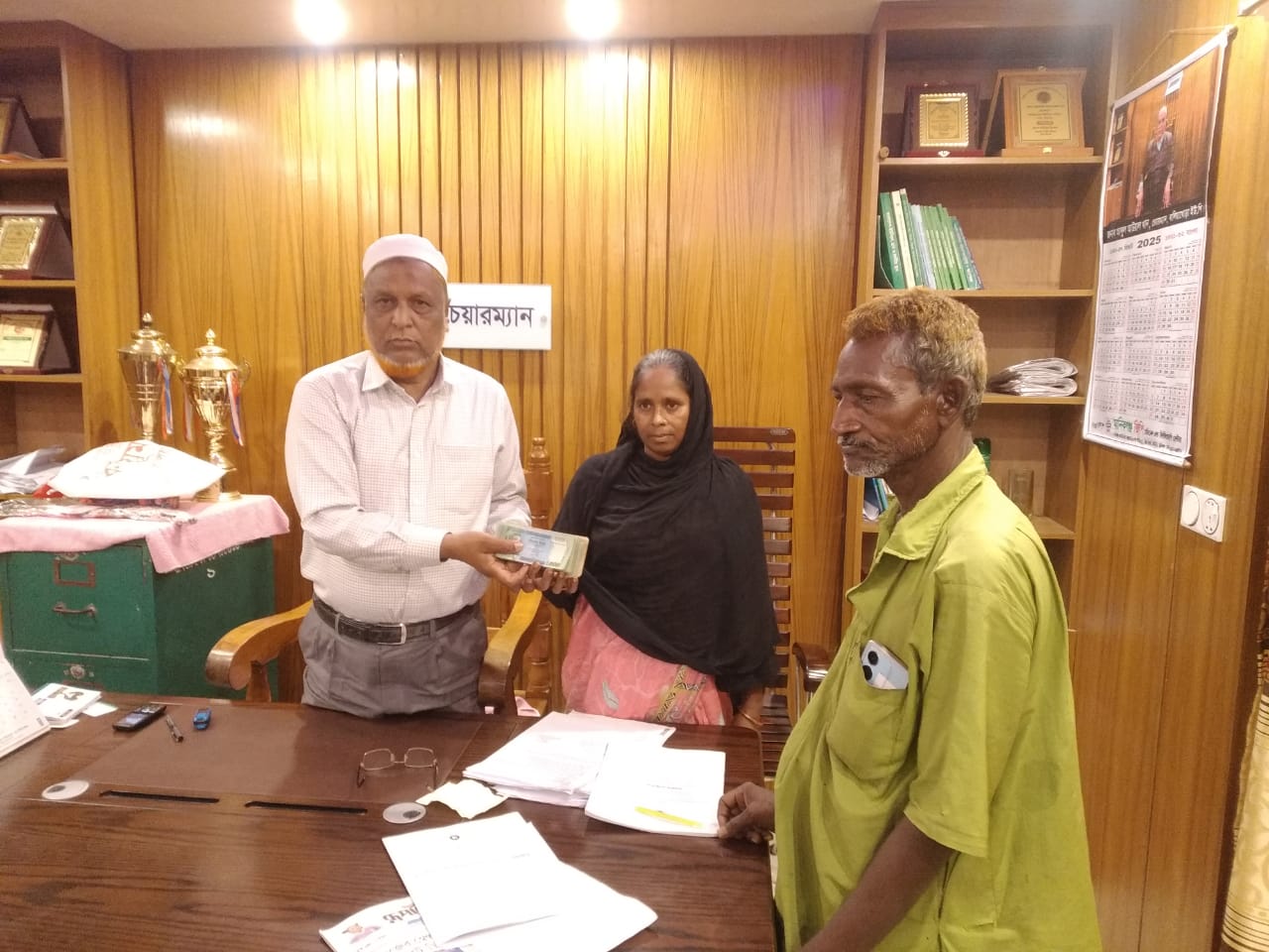 গ্রাম আদালতের মাধ্যমে রহিমা বেগম ন্যায় বিচার পেলেন ।