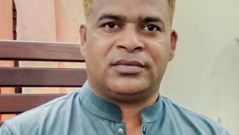 দৌলতপুরে জেলেদের ভিজিএফ কার্ডের চাল বিতরণের মিথ্যা সংবাদ প্রকাশ করায় চেয়ারম্যানের সংবাদ সম্মেলন