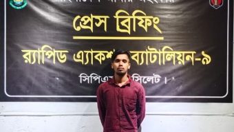 জৈন্তাপুরে র‍্যাবের অভিযানে ৯৬ বোতল মদ সহ ১জন আটক।