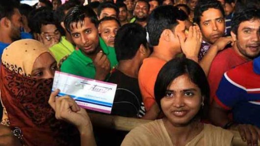 ঈদযাত্রায় বাসের অগ্রিম টিকিট বিক্রি শুরু”