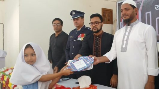 বাউফলে এমপি ডঃ শফিকুল ইসলাম মাসুদ এর শ্রদ্ধা নিবেদন