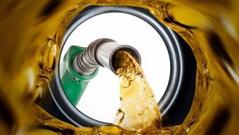 বিশ্ববাজারে আরও বাড়ল জ্বালানি তেলের দাম