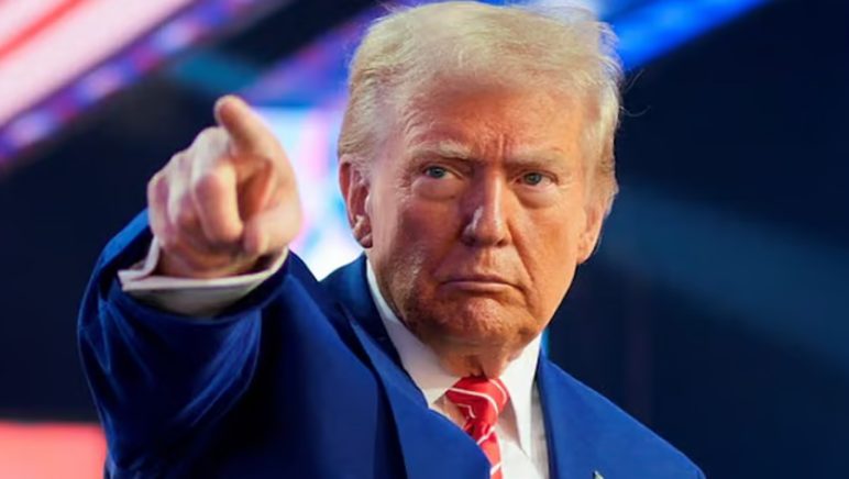 বাংলাদেশিদের বড় দুঃসংবাদ দিল ট্রাম্প সরকার