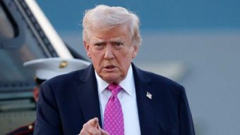 ইরানকে অস্ত্র দিলে চীনকে ‘গুরুতর পরিণতি’ ভোগ করতে হবে: ট্রাম্প