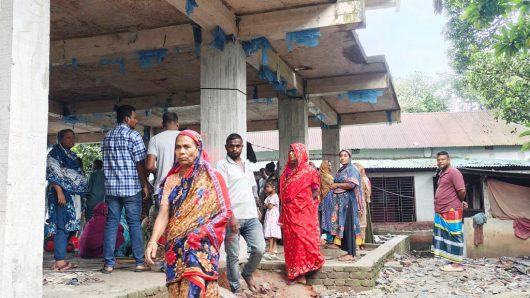 কালীগঞ্জে ব্যবসায়ীল বাড়ীতে ডাকাতির ঘটনায় গৃহকর্ত্রী খুন, বাবা-মেয়ে গুরুতর জখম