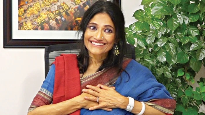 মানুষের কষ্ট আমাকে পথ দেখিয়েছে রুনা খান